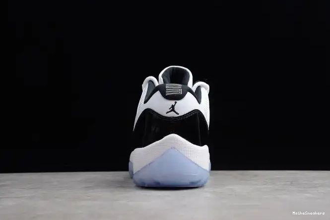 MaikeSneakers Low Air Retro White 528895-153 